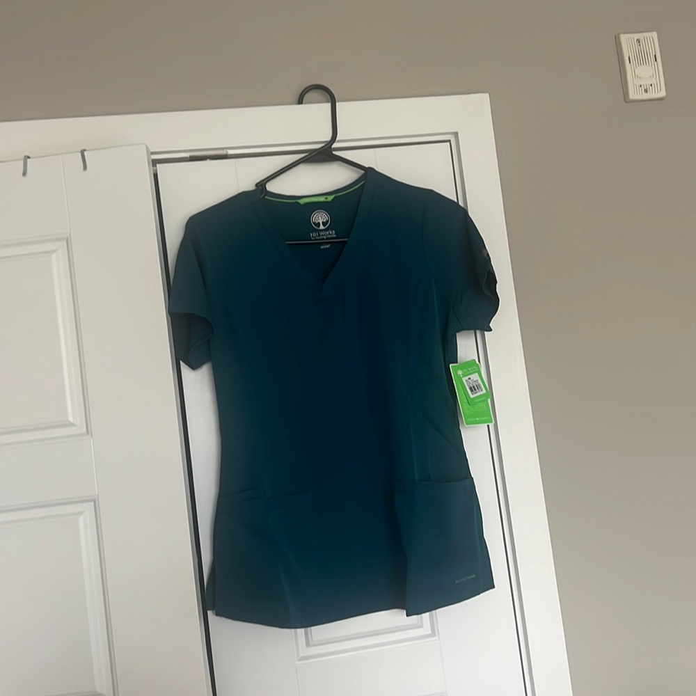 Healing hands scrub top- Monica in Carribean blue- size XS